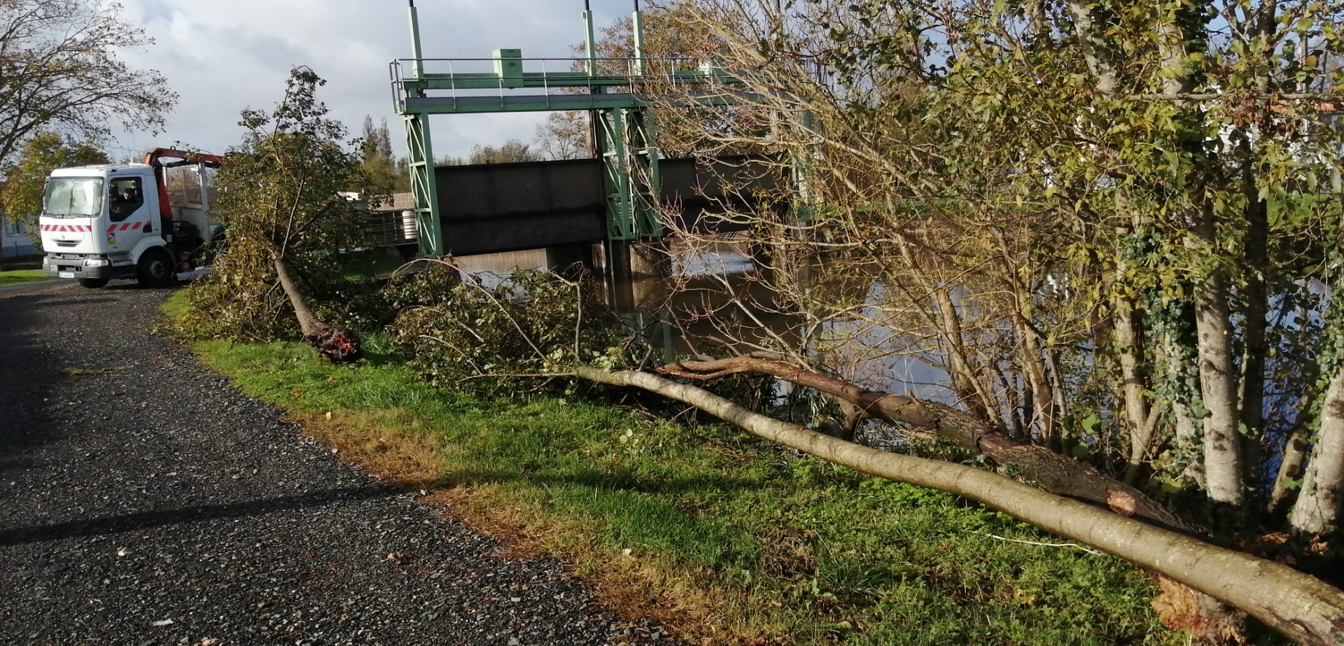 20231105-Bazoin Sèvre-camion IIBSN