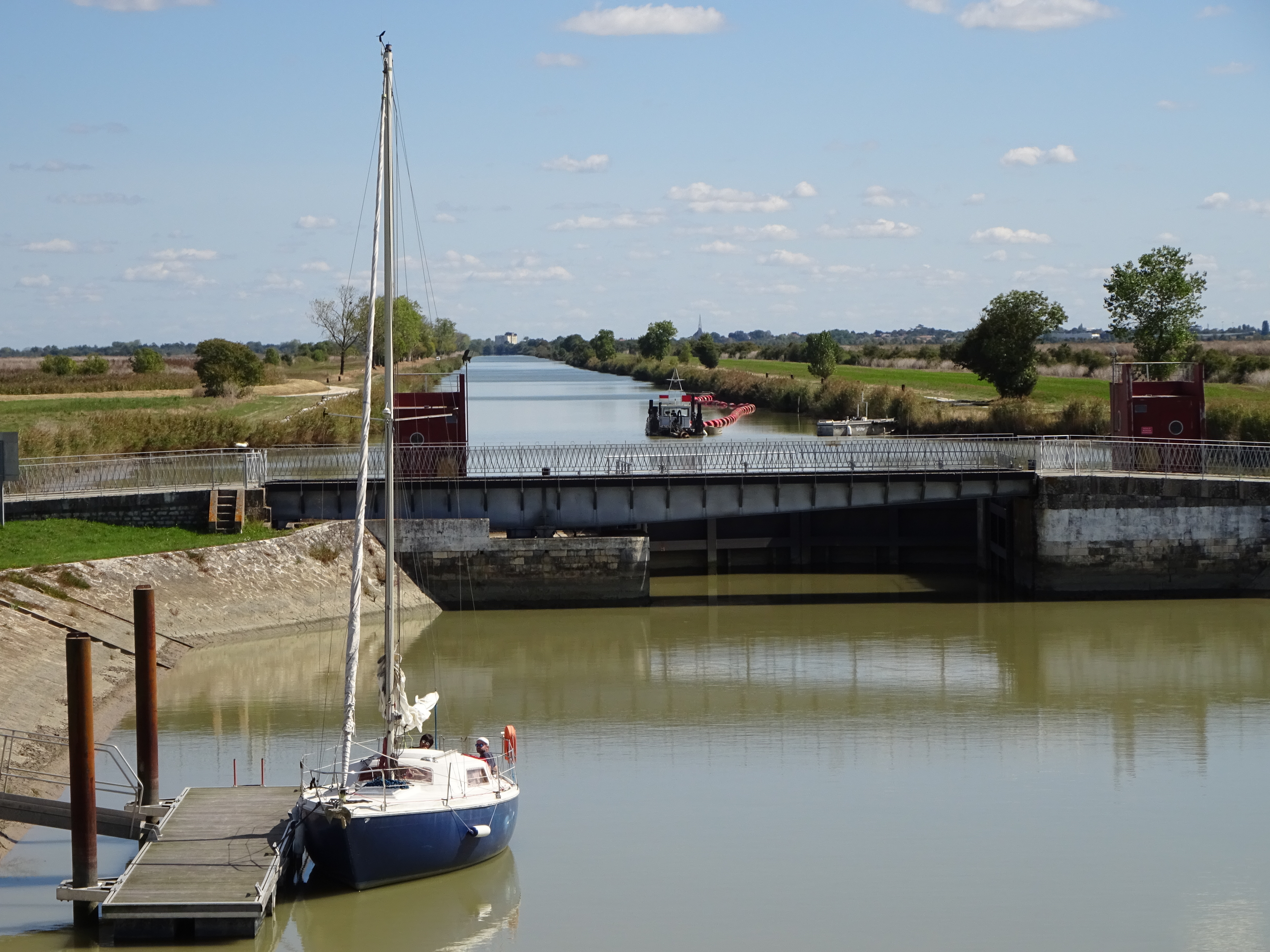 Reprise du dragage du Canal Maritime