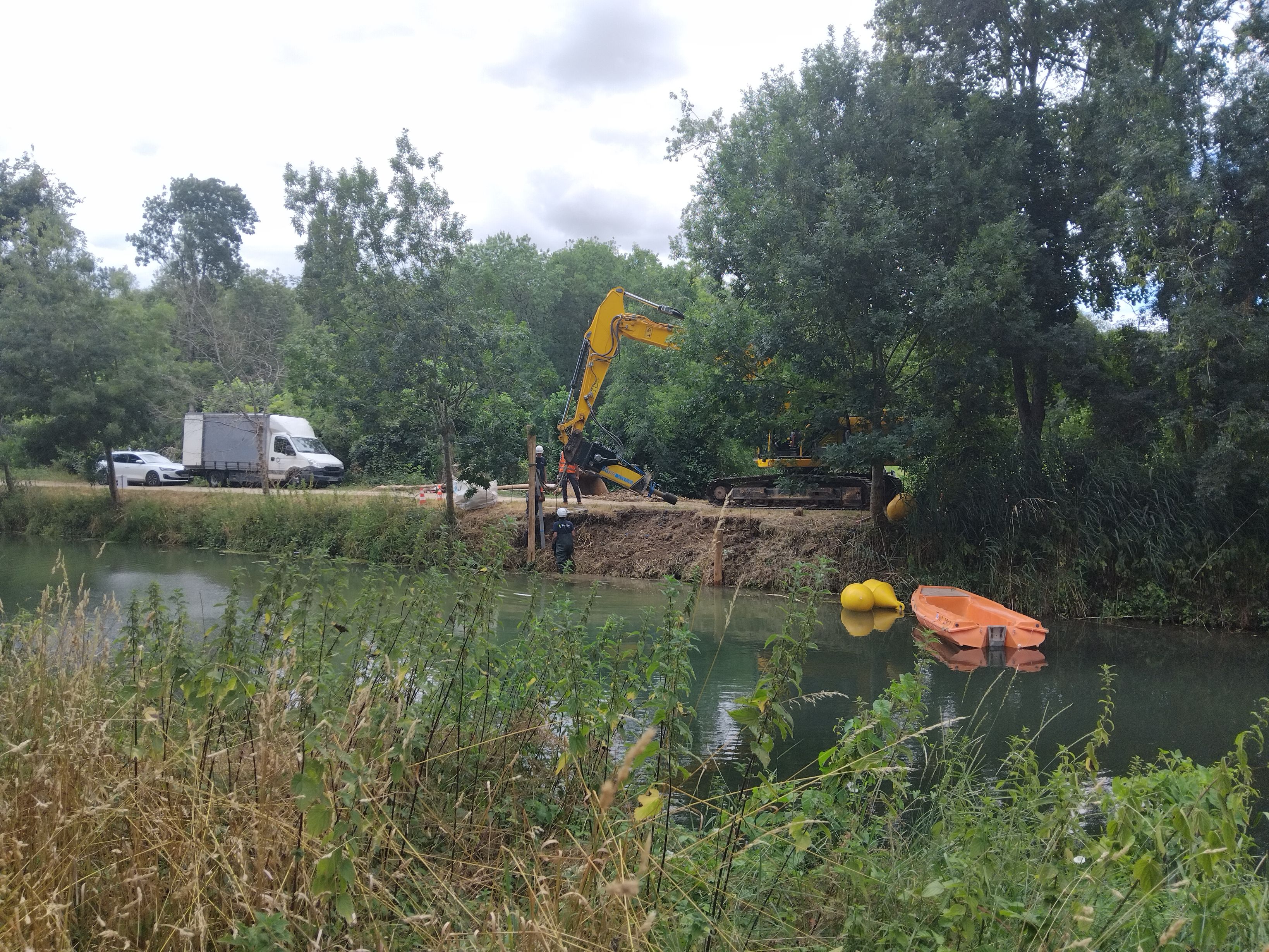 Installation d'un ponton d'attente à l'amont de l'écluse de la Tiffardière (NIORT)