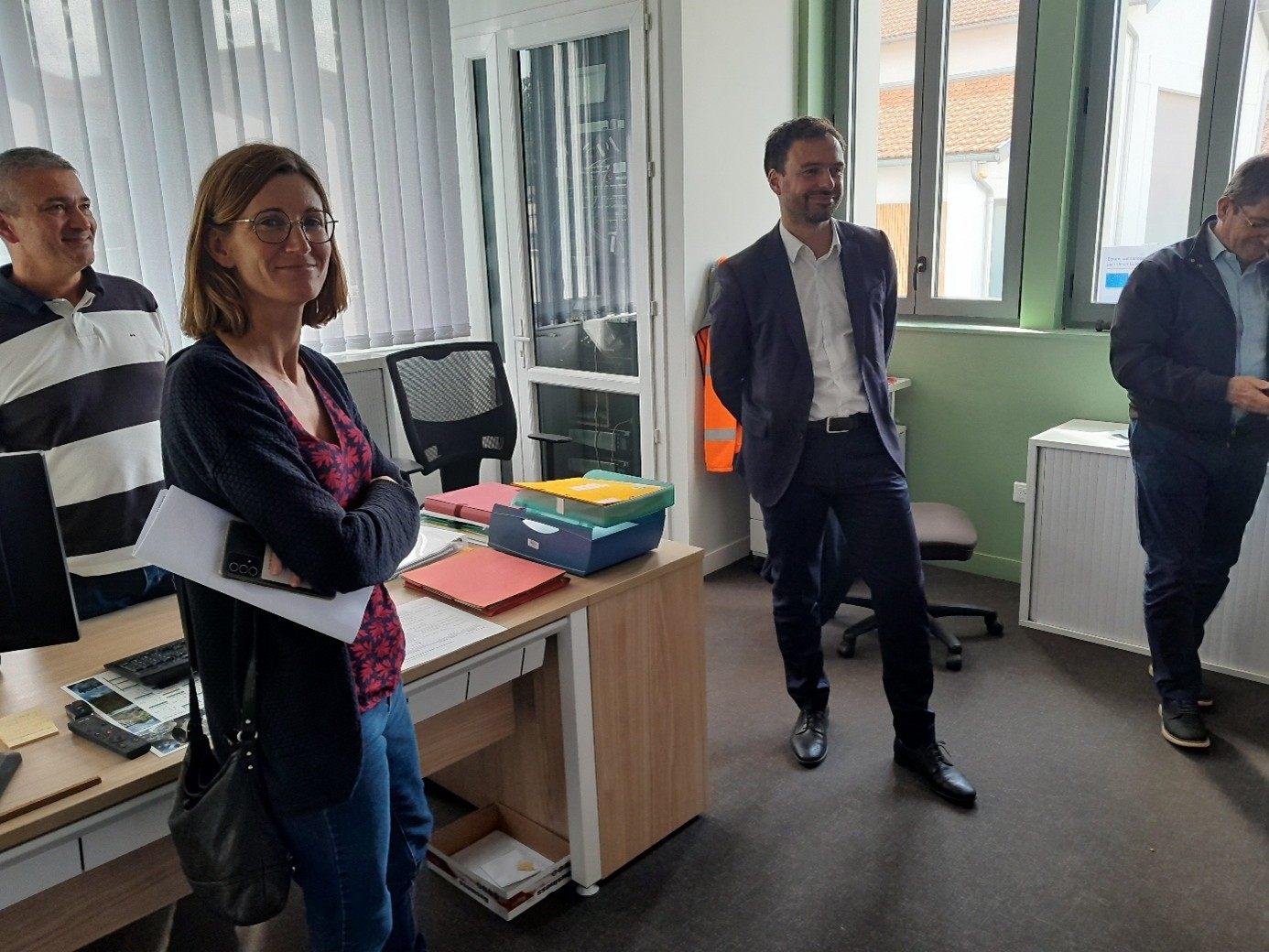 Visite dun député Vendéen à lIIBSN, dans les locaux de la Cale du Port à Niort
