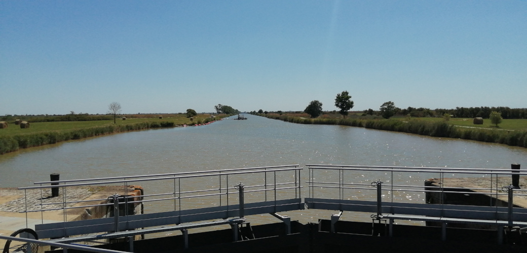 Dragage du canal maritime