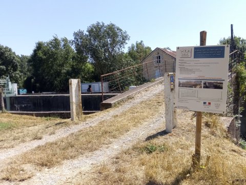 Travaux sur le pont de Sazay